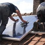 Geen btw-aftrek voor herstel dak voor zonnepanelen